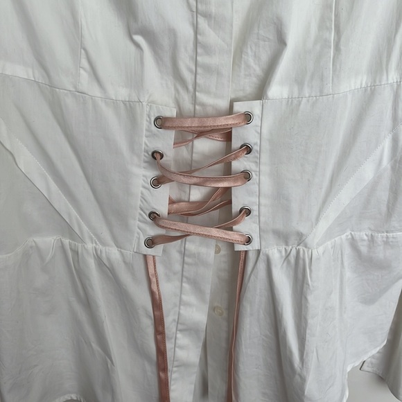 NWT Romeo + Juliet Couture blouse - Picture 4 of 5